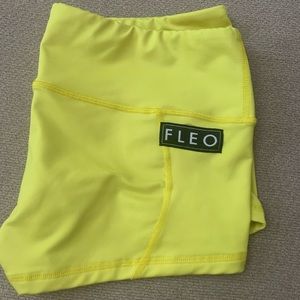 Fleo low rise contour neon
